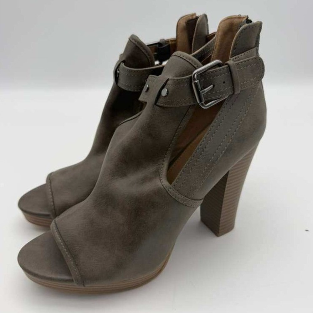 Report Lacey Women's Slingback Peep Toe Block Heel Boots – Size 8.5 – Like New